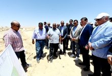 وزيرا الإسكان والزراعة يتفقدان محطة لتحلية مياه البحر بالعلمين الجديدة