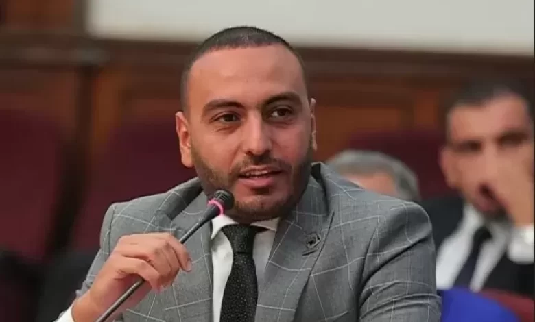 محمد تيسير مطر يتابع شكاوى المواطنين بخصوص مكتب الشهر العقاري بدار السلام محمد تيسير مطر يتابع شكاوى المواطنين بخصوص مكتب الشهر العقاري بدار السلام