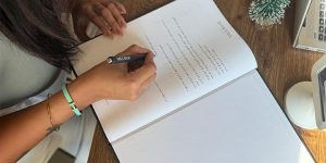 هوم تاون للتطوير