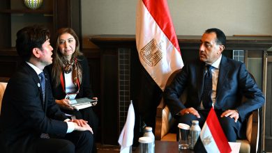 على هامش قمة تيكاد 9.. رئيس الوزراء يلتقى وزير الأراضي والبنية التحتية الياباني