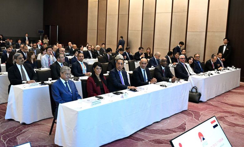 بعائد استثماري كبير.. الحكومة توقع 12 اتفاقية وخطاب نوايا مع اليابان في قطاعات استراتيجية عديدة بعائد استثماري كبير.. الحكومة توقع 12 اتفاقية وخطاب نوايا مع اليابان في قطاعات استراتيجية عديدة