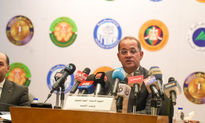 وزبر المالية: انفقنا 7.2 مليار جنيه لدعم القطن وتوجيه 11.2 مليار جنيه لسداد مستحقات قصب السكر وزبر المالية: انفقنا 7.2 مليار جنيه لدعم القطن وتوجيه 11.2 مليار جنيه لسداد مستحقات قصب السكر