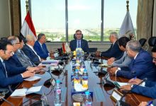 وزير التموين يجتمع مع رئيس مجموعة سامكريت لمتابعة الموقف التنفيذي للمستودع الاستراتيجي بالسويس