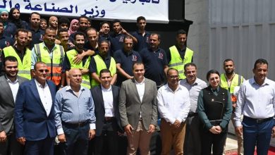 بالصور.. وزير الصناعة يتفقد مصنع “إيجي دينيم للنسيج” بمدينة العاشر من رمضان