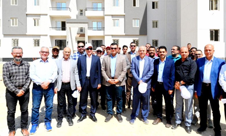 وزير الإسكان يتفقد مشروعات “سكن لكل المصريين” و”ديارنا” بالعبور الجديدة ويوجه بسرعة التنفيذ