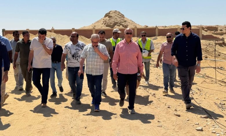 نائبا هيئة المجتمعات العمرانية يتفقدان عددا من المشروعات التنموية بحدائق أكتوبر نائبا هيئة المجتمعات العمرانية يتفقدان عددا من المشروعات التنموية بحدائق أكتوبر