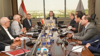 وزير التموين يبحث خطط تطوير منظومة العمل داخل شركات المضارب بكفر الشيخ