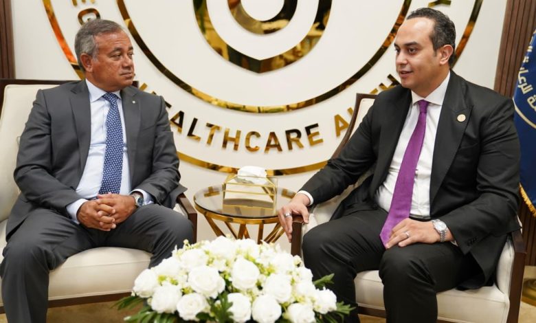 مصرف أبوظبي الإسلامي وهيئة الرعاية الصحية يوقعان بروتوكول تعاون لدعم تشغيل المستشفى الافتراضي بالإسماعيلية