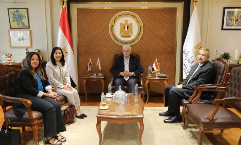 وزير التعليم العالي يناقش سبل تعزيز التعاون مع برنامج الأمم المتحدة الإنمائي في مصر