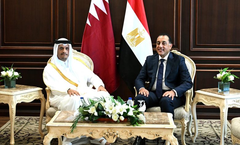 رئيس الوزراء يلتقي نظيره القطري لبحث التعاون المشترك رئيس الوزراء يلتقي نظيره القطري لبحث التعاون المشترك