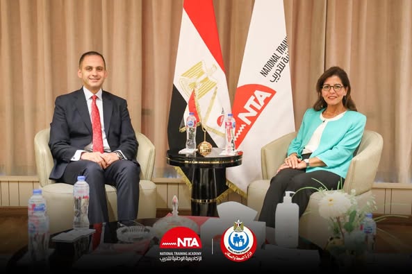 الصحة والأكاديمية الوطنية للتدريب يبحثان سبل تعزيز التعاون المشترك