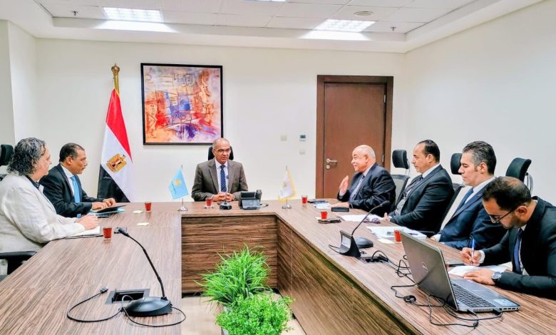 نائب وزير الإسكان يترأس اجتماع إعداد اللائحة التنفيذية لقانون تنظيم مرفق مياه الشرب والصرف الصحي نائب وزير الإسكان يترأس اجتماع إعداد اللائحة التنفيذية لقانون تنظيم مرفق مياه الشرب والصرف الصحي