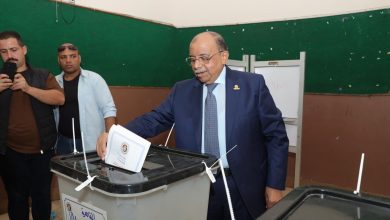 اللواء محمود شعراوي يدلي بصوته في انتخابات الشيوخ.. ويؤكد: المشاركة تؤكد دعم القيادة السياسية ووحدة الصف الوطني