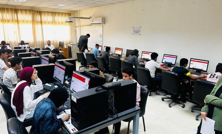 تدشين أول تجربة للروبوتات في إرشاد الطلاب باختبارات القبول بمعهد الكوزن المصري الياباني تدشين أول تجربة للروبوتات في إرشاد الطلاب باختبارات القبول بمعهد الكوزن المصري الياباني