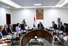 رئيس الوزراء يستعرض آليات تنفيذ مشروعات كهرباء المدن الجديدة بالشراكة مع القطاع الخاص