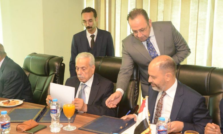 «العربية للتحكيم» توقّع بروتوكولي تعاون مع المعهد المصرفي وبنك فيصل لدعم التدريب وصياغة العقود «العربية للتحكيم» توقّع بروتوكولي تعاون مع المعهد المصرفي وبنك فيصل لدعم التدريب وصياغة العقود