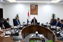 مدبولي يبحث مع رئيسي الرقابة المالية والبورصة سبل تطوير سوق رأس المال المصري