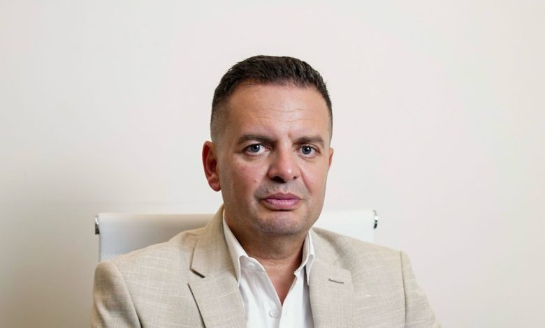 د. محمد راشد: ترميز العقارات خطوة استراتيجية لإحداث طفرة غير مسبوقة في السوق المصري د. محمد راشد: ترميز العقارات خطوة استراتيجية لإحداث طفرة غير مسبوقة في السوق المصري