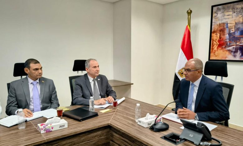 تعاون استراتيجي بين الإسكان والهيئة العربية للتصنيع لتوفير احتياجات المشروعات من المعدات الكهروميكانيكية تعاون استراتيجي بين الإسكان والهيئة العربية للتصنيع لتوفير احتياجات المشروعات من المعدات الكهروميكانيكية