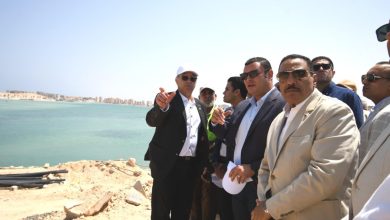 وزير الإسكان ومحافظ مطروح يتفقدان مشروع إحلال وتجديد كوبري روميل