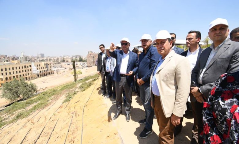 شريف الشربيني يتابع تقدم أعمال مشروع حدائق تلال الفسطاط بالقاهرة