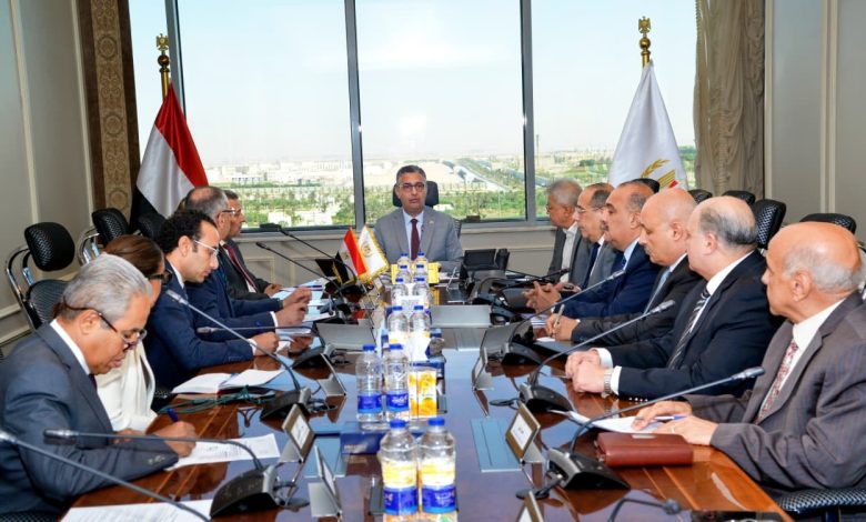 وزير التموين: تعزيز المخزون الاستراتيجي وضخ المزيد من السلع لضبط الأسواق