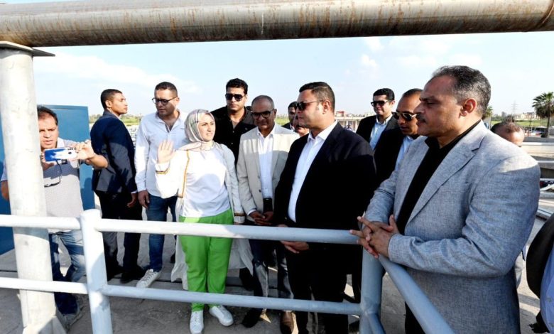 وزير الإسكان: استكمال التوصيلات المنزلية لتحقيق الاستفادة من مشروعات الصرف الصحي وزير الإسكان: استكمال التوصيلات المنزلية لتحقيق الاستفادة من مشروعات الصرف الصحي
