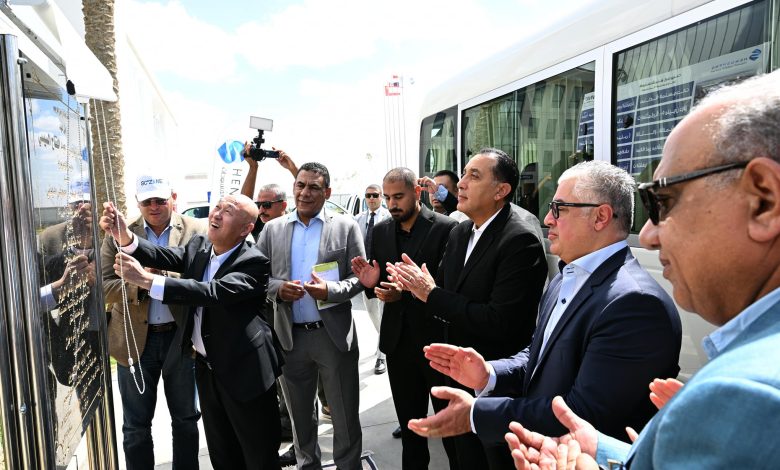 رئيس الوزراء يفتتح مصنع “هنجشينج” الصيني لتكنولوجيا المنسوجات باستثمارات 70 مليون دولار