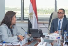 حسن الخطيب: الربط بين الاستثمار والتجارة ركيزتين أساسيتين لتعزيز التنمية الاقتصادية