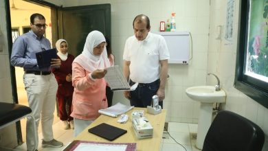 نائب وزير الصحة يتفقد وحدتي صحة ”55” و”الأسرة” بالمنيرة