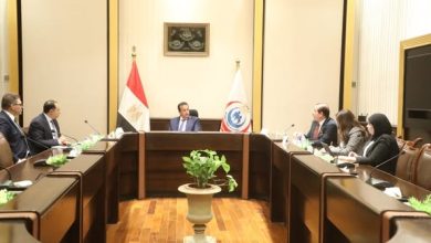 وزير الصحة يبحث مع شركة “بايوجينرك فارما” تعزيز التعاون لتطوير صناعة الأدوية الحيوية