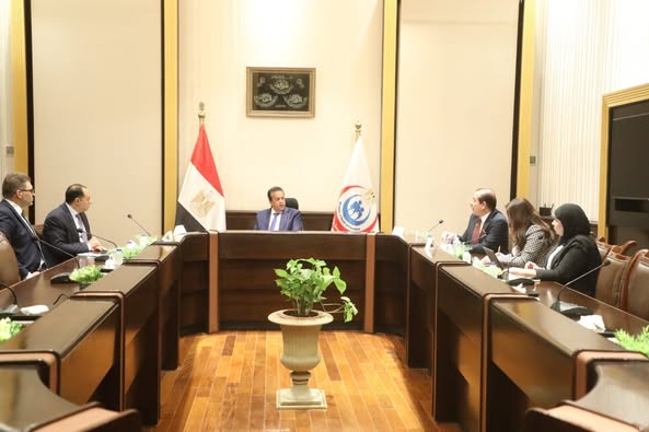 وزير الصحة يبحث مع شركة “بايوجينرك فارما” تعزيز التعاون لتطوير صناعة الأدوية الحيوية وزير الصحة يبحث مع شركة “بايوجينرك فارما” تعزيز التعاون لتطوير صناعة الأدوية الحيوية