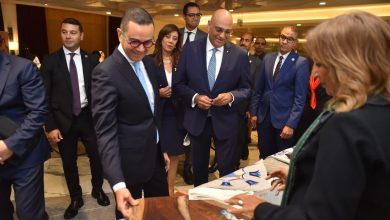 بالصور.. وزير الاستثمار يفتتح معرض المشروعات الصغيرة والمتوسطة