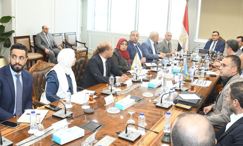 وزير الإسكان يبحث مع الشركة السعودية المصرية فرصًا استثمارية جديدة في المدن الجديدة ومنطقة ماسبيرو