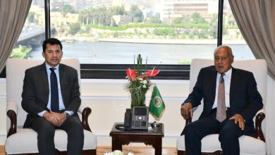وزير الشباب والرياضة يلتقي الأمين العام لجامعة الدول العربية لدعم العمل العربي المشترك