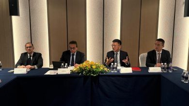وزير الصحة يبحث مع مسئولي هواوي التعاون في التكنولوجيا الطبية