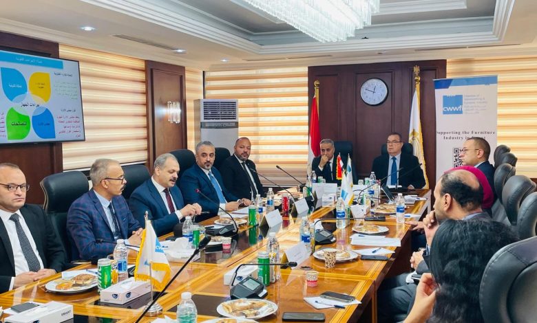غرفة صناعة الأخشاب تعقد ورشة عمل مع جهاز حماية المستهلك لتعزيز الشراكة مع مجتمع الأعمال