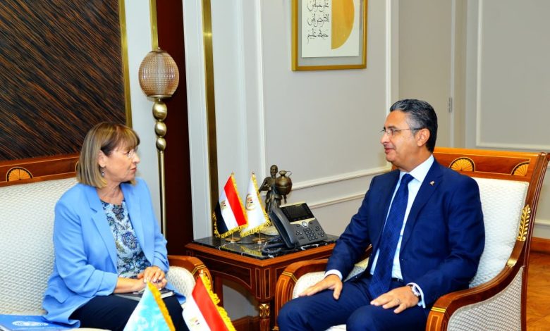 وزير التموين ومنسقة الأمم المتحدة يبحثان تعزيز التعاون في الأمن الغذائي والتحول الرقمي وجودة الغذاء وزير التموين ومنسقة الأمم المتحدة يبحثان تعزيز التعاون في الأمن الغذائي والتحول الرقمي وجودة الغذاء