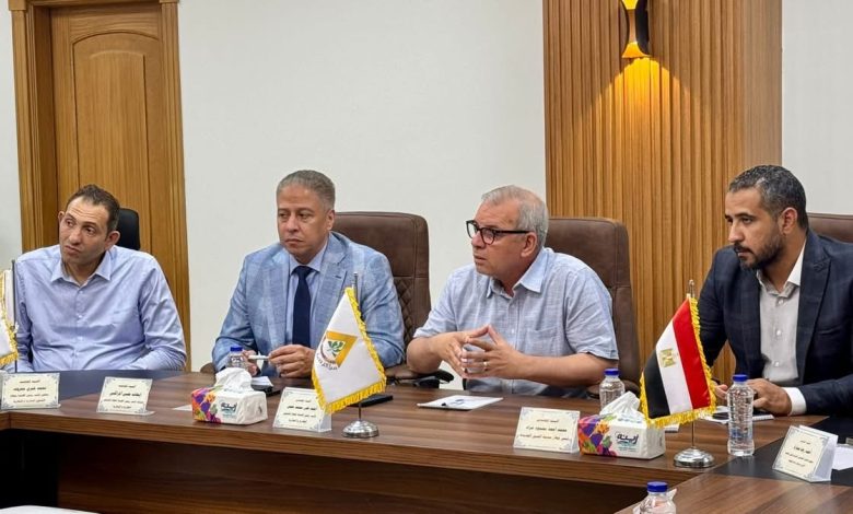 تفاصيل اجتماع لجنة سياسات تقنين الأراضي بالعبور الجديدة