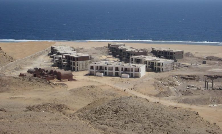 فرصة للمطورين.. طرح 131 فداناً بواجهة شاطئية علي ساحل البحر الأحمر لإقامة مشروع عمراني متكامل