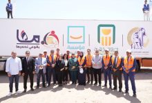 بالصور.. البنك الأهلي المصري يشارك في توزيع 20,000 كرتونة مواد غذائية للأسر الأولى بالرعاية بحلايب وشلاتين وأبورماد