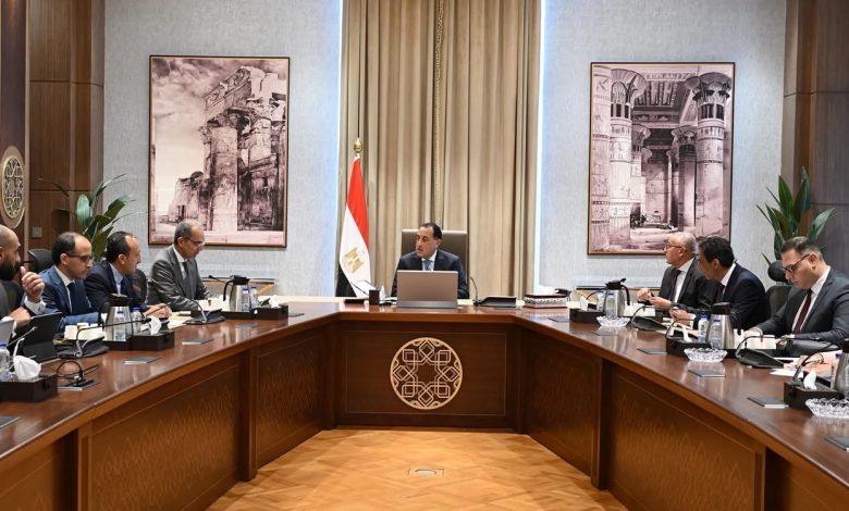 الحكومة توسع آليات التصديق على المحررات.. والبريد يدخل الخدمة رسميًا