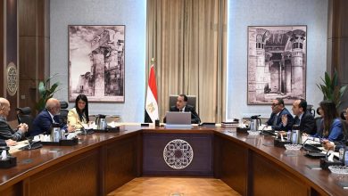 رئيس الوزراء يلتقي المدير التنفيذي لمصر في مجموعة البنك الدولي لبحث آفاق التعاون المشترك