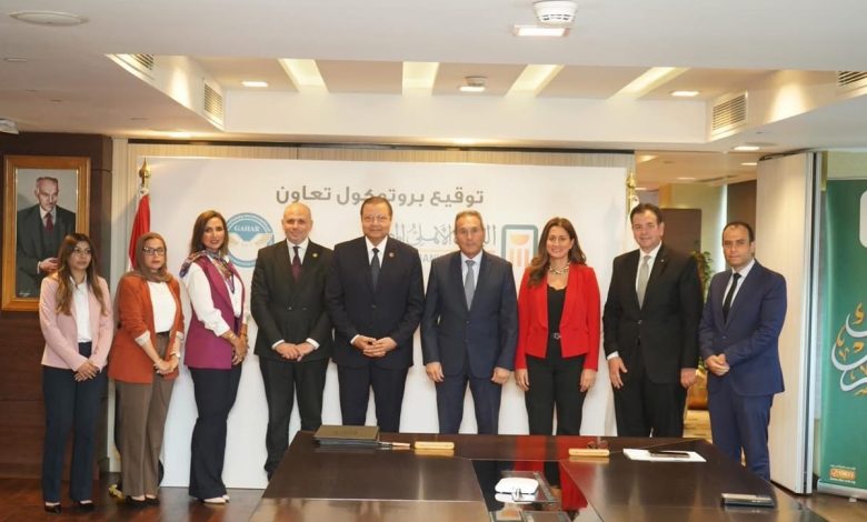 البنك الأهلي المصري يوقع بروتوكول تعاون مع هيئة الاعتماد والرقابة الصحية لدعم المنشآت الطبية