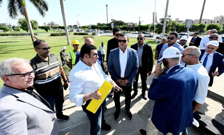 وزير الإسكان يتفقد نفق العبور وميدان الحي الخامس ويوجه بسرعة تطوير البنية التحتية وزير الإسكان يتفقد نفق العبور وميدان الحي الخامس ويوجه بسرعة تطوير البنية التحتية