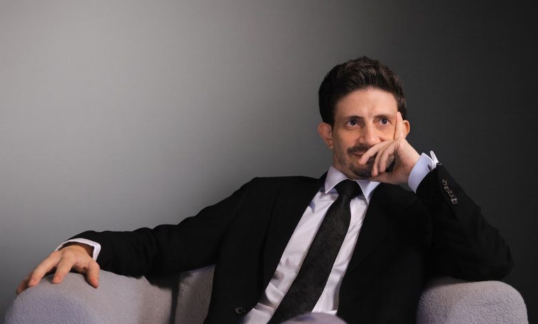 أحمد رجب: السوق يمر بـ”إعادة تموضع”.. وصفقتا “رأس الحكمة” و”مراسي البحر الأحمر” تقودان “المثلث الذهبي العقاري”
