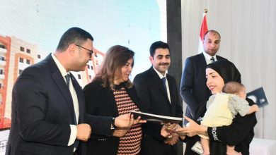 الشربيني يسلم عقود وحدات “سكن لكل المصريين” بإعلانات “العاشر والرابع عشر” بالعبور الجديدة