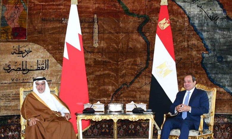 السيسي يستقبل ولي عهد البحرين لبحث تعزيز العلاقات الثنائية وتطورات الأوضاع الإقليمية السيسي يستقبل ولي عهد البحرين لبحث تعزيز العلاقات الثنائية وتطورات الأوضاع الإقليمية