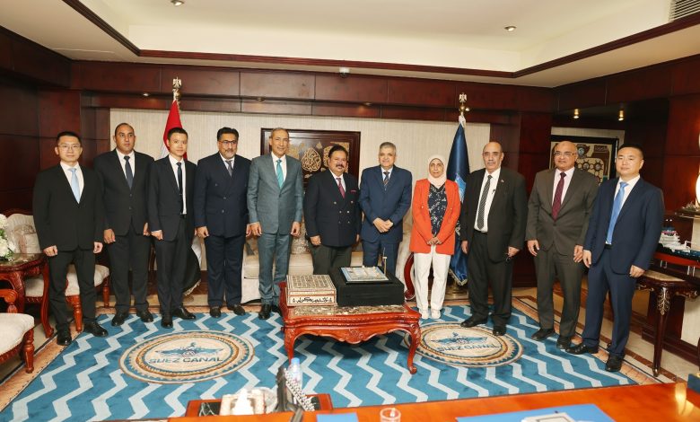 الفريق أسامة ربيع يبحث شراكة ثلاثية مع كندا والصين لإقامة مركز لوجيستي عالمي للأمن الغذائي في بورفؤاد الفريق أسامة ربيع يبحث شراكة ثلاثية مع كندا والصين لإقامة مركز لوجيستي عالمي للأمن الغذائي في بورفؤاد