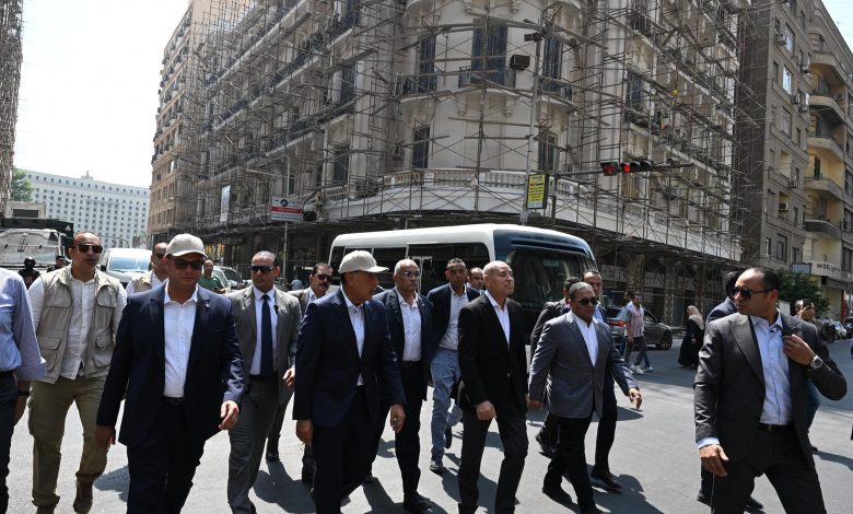 وزير الإسكان: ترميم واجهات وسط القاهرة لإزالة التشوهات البصرية واستعادة النسق المعماري وزير الإسكان: ترميم واجهات وسط القاهرة لإزالة التشوهات البصرية واستعادة النسق المعماري